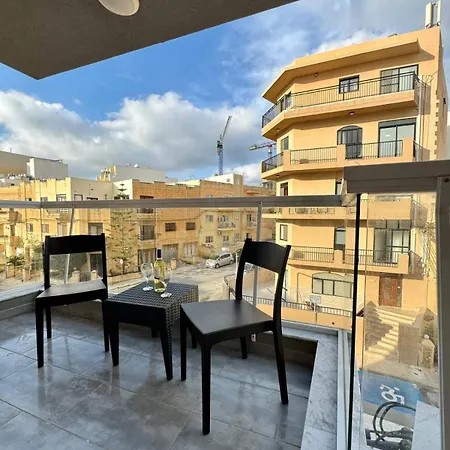 Apartment New And Modern Two Bedroom With Sea View *