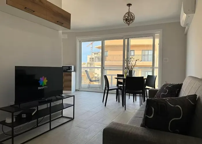 Apartment New And Modern Two Bedroom With Sea View *