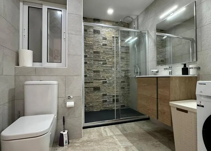 New And Modern Two Bedroom With Sea View