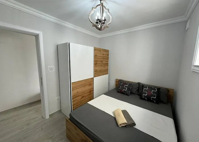 Apartment New And Modern Two Bedroom With Sea View